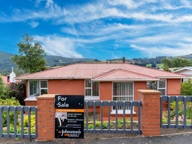 251 Pine Hill Road, Dalmore