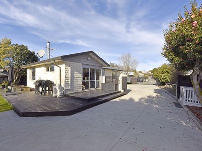 55 Solomon Avenue, Redwood