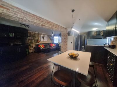2 / 13 Eric Street, Como