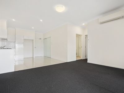 806 / 11 Playfield Street, Chermside