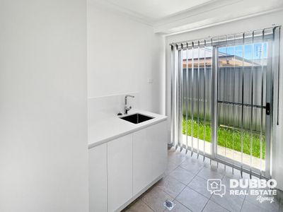 36 Sea Crescent, Dubbo