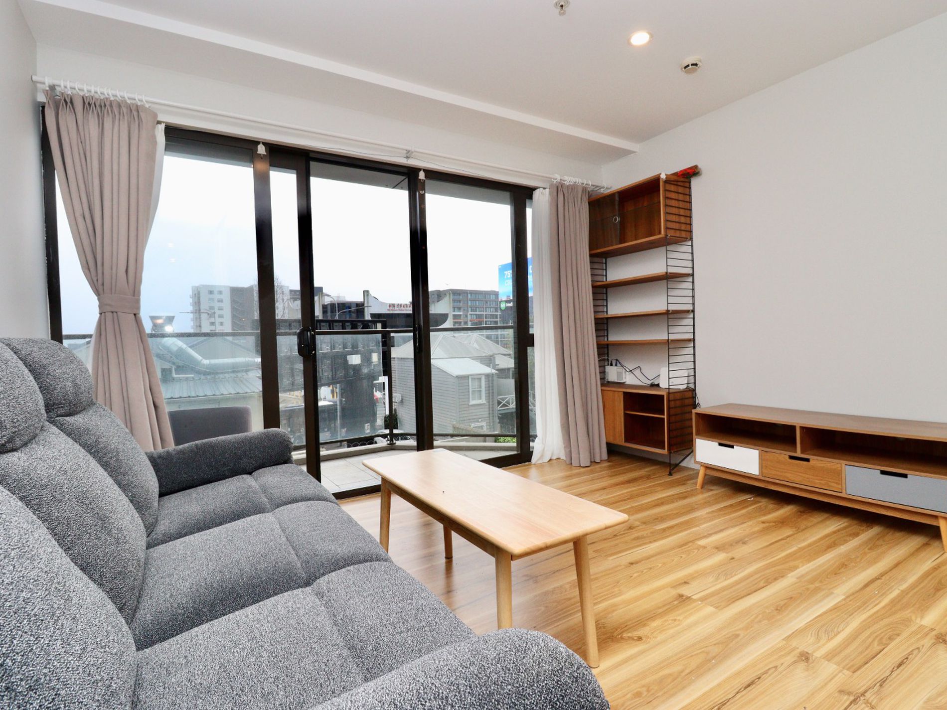 306 / 135 Vincent Street, City Centre