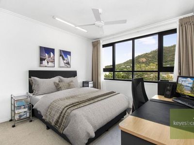 25 / 5 Kingsway Place, Townsville City