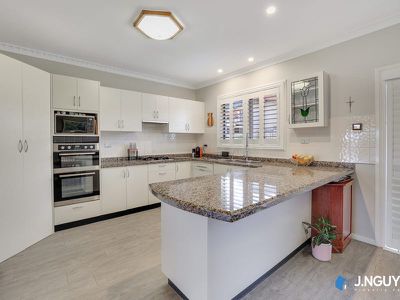 11 Yarra Place, St Johns Park
