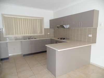 85B Falcon Circuit, Green Valley