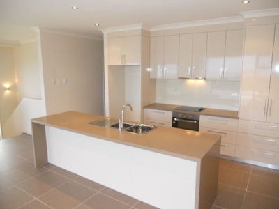 2 / 142 Sea Parade, Port Macdonnell