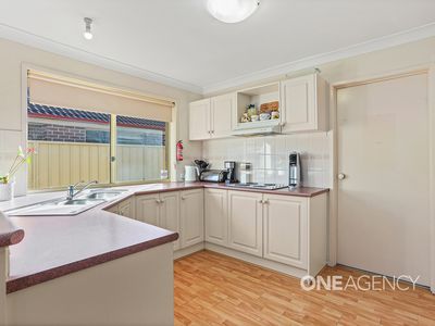 17 Silverwood Place, Horsley