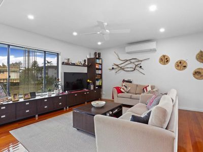 1 / 12 Russell Street, Hawks Nest