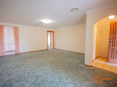 32 Sovereign Street, Dubbo