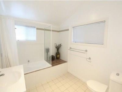15 Macks Road, Torquay