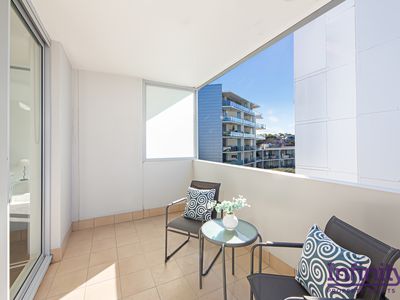 6304 / 10 Sturdee Parade, Dee Why
