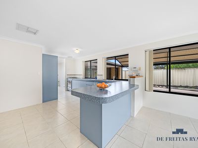22 Tamarisk Drive, Halls Head