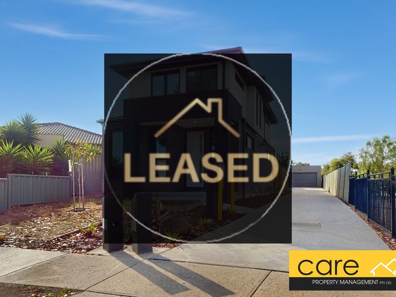 1 / 8 Munro Drive, Wyndham Vale