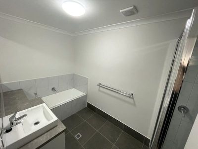 2 / 2 Sonrose Court, Nanango