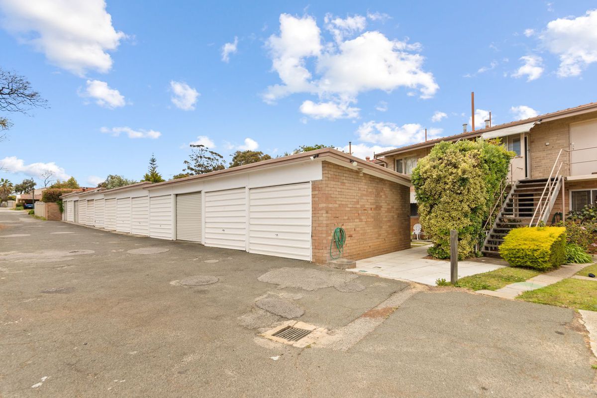 4 / 447 Canning Highway, Como