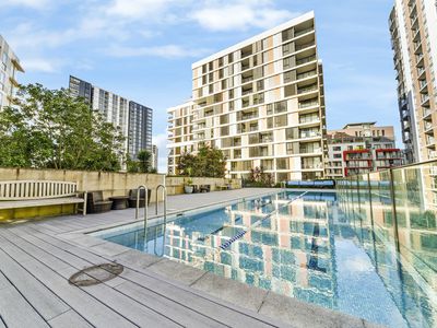 2001 / 9 Brodie Spark Drive, Wolli Creek