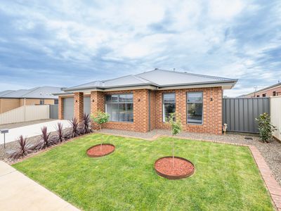 8 Fletcher Avenue, Mooroopna