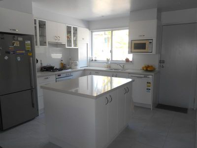 1 / 6 Woorookool Place, Noosaville