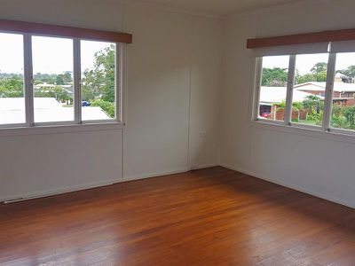 5 Fifth Avenue, Atherton