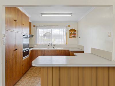 1 / 16 West Jenner Street, Wynyard