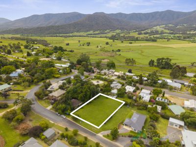 7 Charles Street, Tawonga