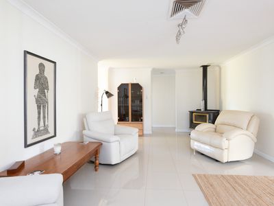 17 Littlewood Place, West Lamington