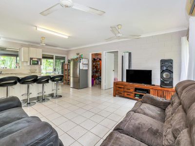 12 Port Mar St, Moulden