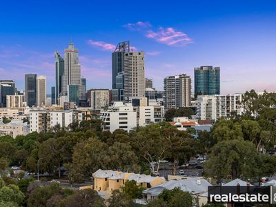60 / 172 Railway Parade, West Leederville