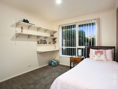 2 Carole Court, Cranbourne