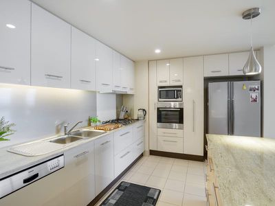 239 / 105 Scarborough Street, Southport