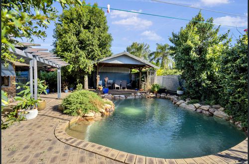 17 Fountain Way, Huntingdale