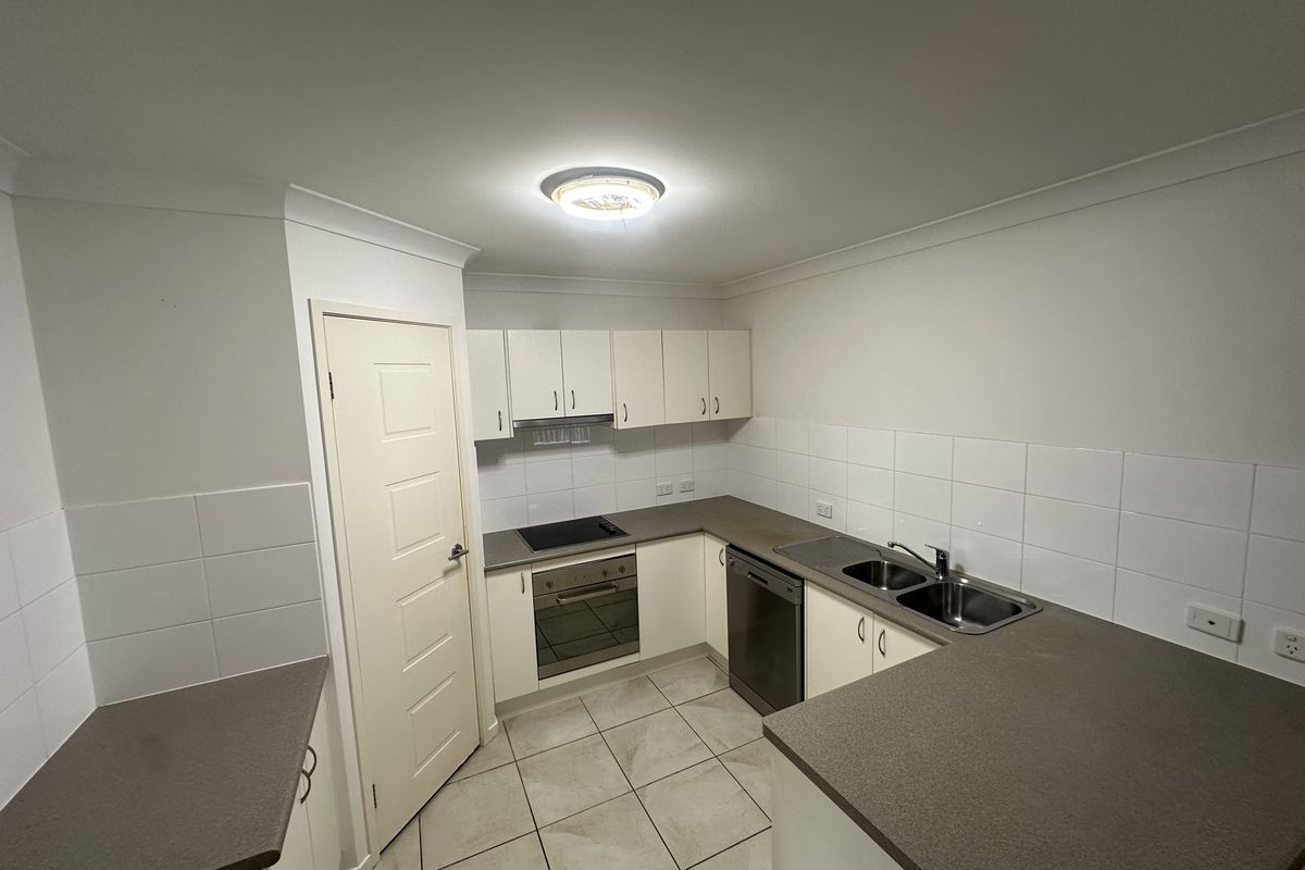 8B Koel Court, Warner