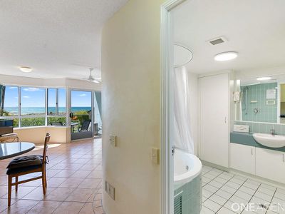 163 / 17 Buccaneer Drive, Urangan