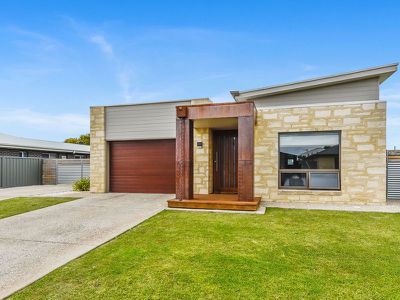 16 Harrington Street, Millicent