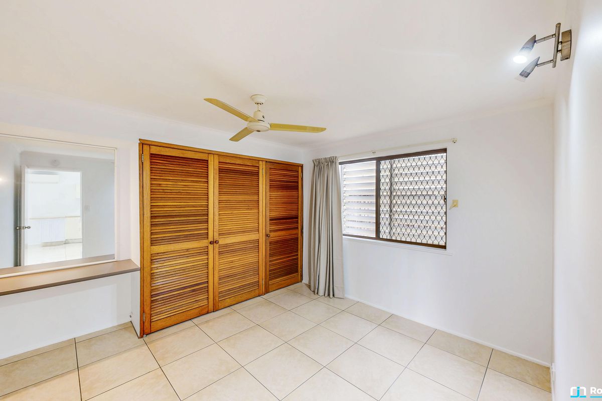 2 / 46 Poinciana Avenue, Tewantin