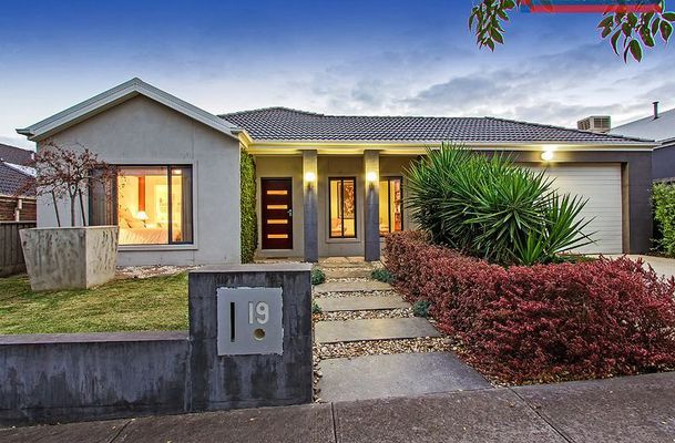 19 Lauderdale Drive, Craigieburn