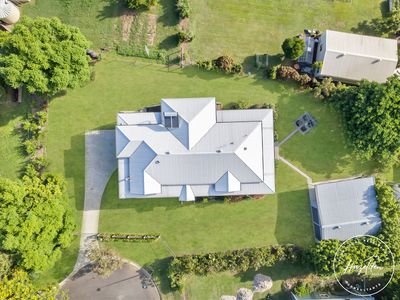 27 Jordana Place, Glass House Mountains