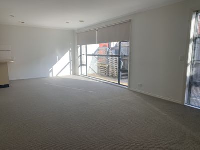 2 / 31 Francis Street, Belmont