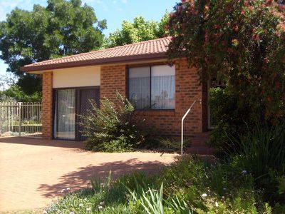 2 / 3 Nelson Place, Dubbo
