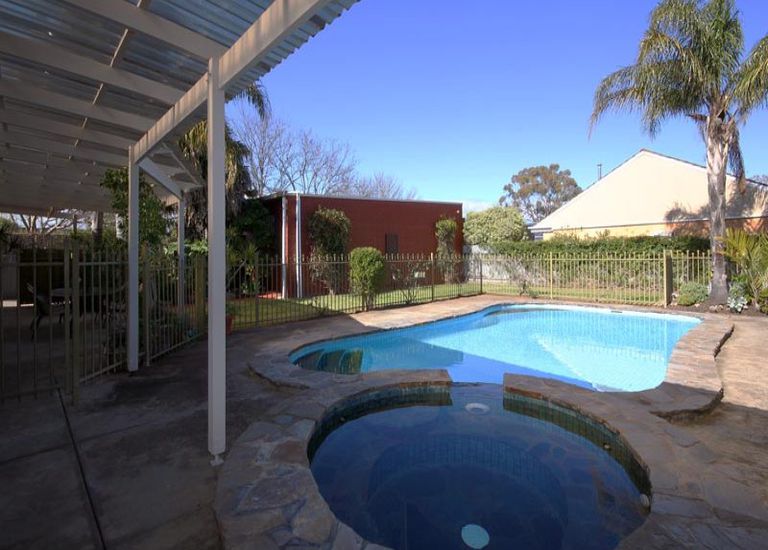3 Albert Street, Glenelg East