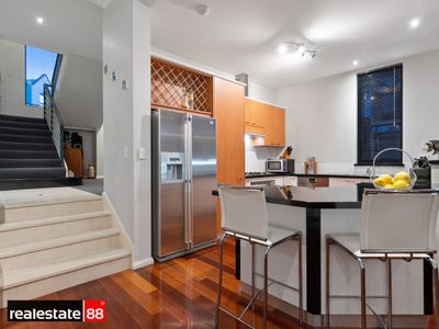 18 Old Belvidere Promenade, East Perth