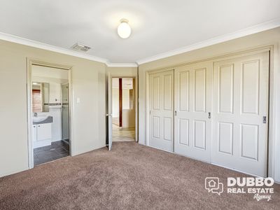 22 Cardiff Arms Avenue, Dubbo
