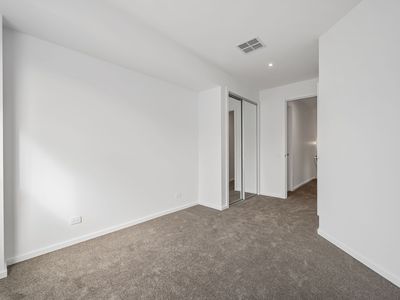 8 Oceanview Drive, Taperoo