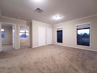 50 Sunnybank Drive, Point Cook