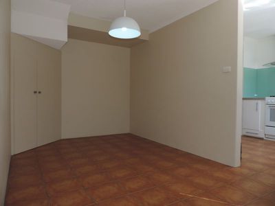 2 / 317 Oxford Street, Leederville