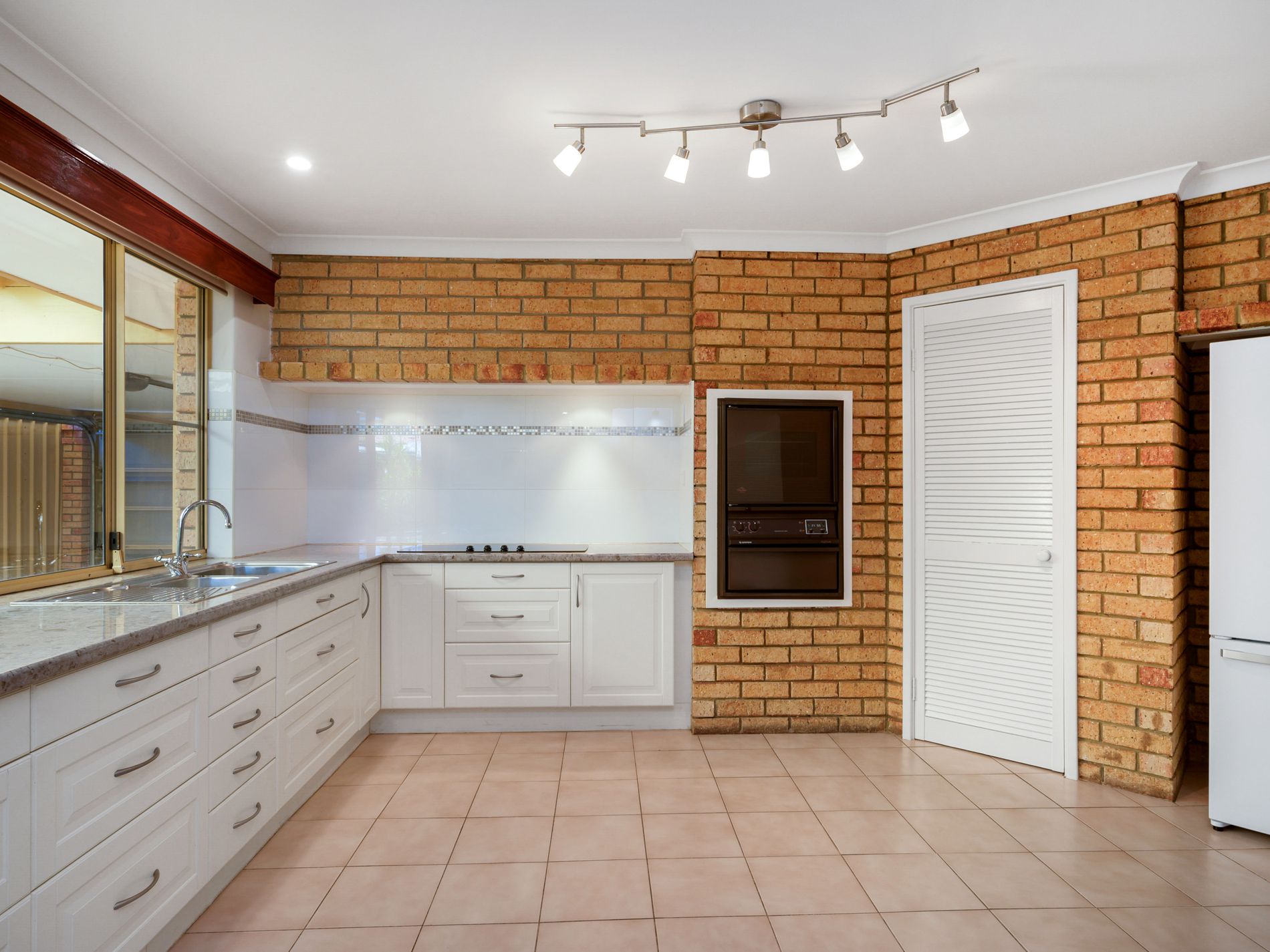 21 Mapstone Gardens, Murdoch