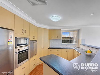 5 Cypress Point Drive, Dubbo