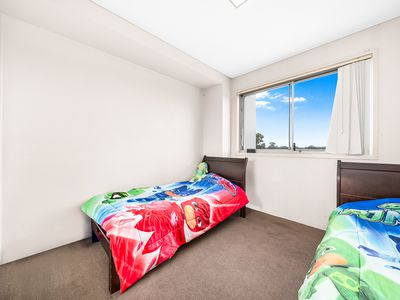 50 / 376 The Horsley Drive, Fairfield