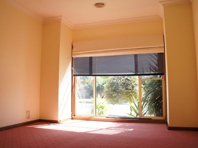 1 / 6 Carroll Street, Horsham