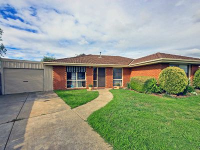 8 James Austin Place, Hoppers Crossing